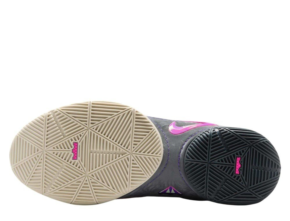 Баскетбольные кроссовки  Nike LeBron XXII “Blacklight” Black/Laser Fuchsia-Dark Grey-Field Purple-Guava Ice