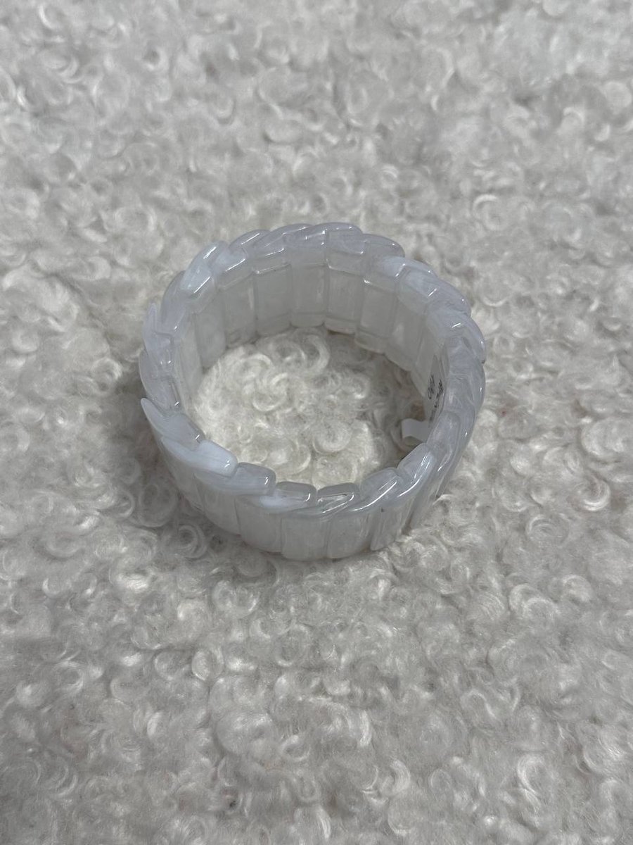 Браслет из пластин белый