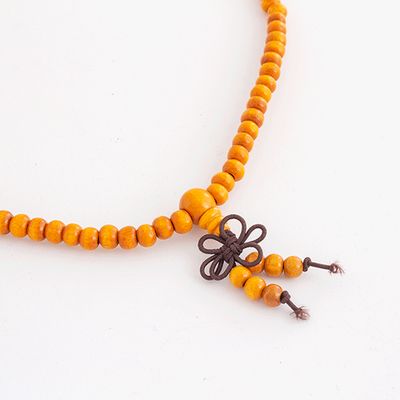 Четки Узел Удачи 108 бусин охра сандал