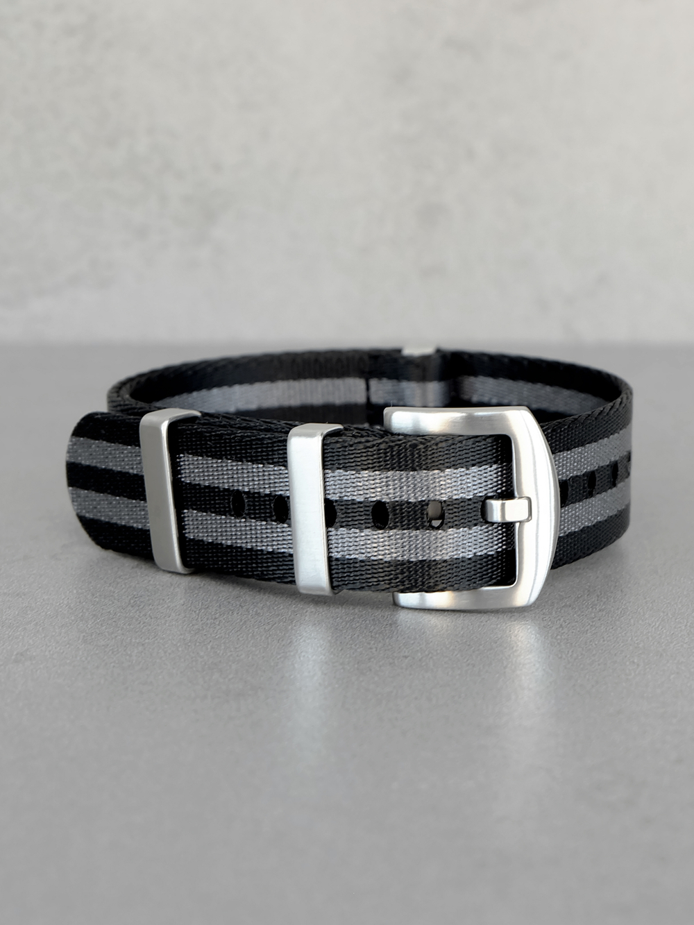 Nato Strap Premium - нейлоновый ремешок для часов