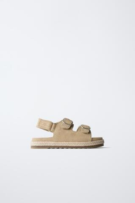 ZARA САНДАЛИИ ИЗ ДЖУТА И КОЖИ, ПЕСОЧНО-КОРИЧНЕВЫЙ