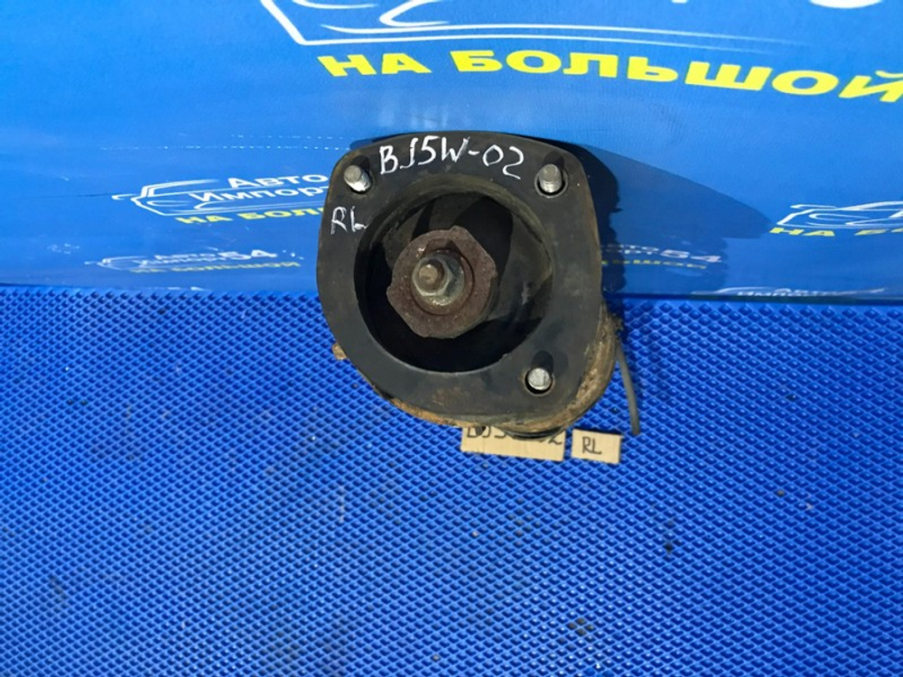 Стойка задняя левая MAZDA FAMILIA 2001