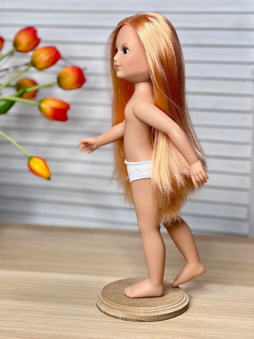 Кукла Nines виниловая 34см Leslie без одежды (1440W5)