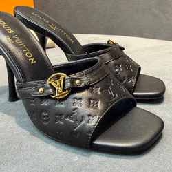 Сабо Louis Vuitton