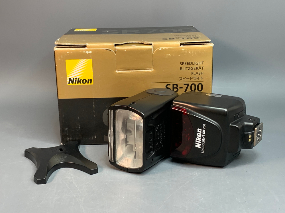 Nikon Speedlight SB-700