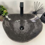 Раковина из речного камня RS-64979 51*40*15 0862