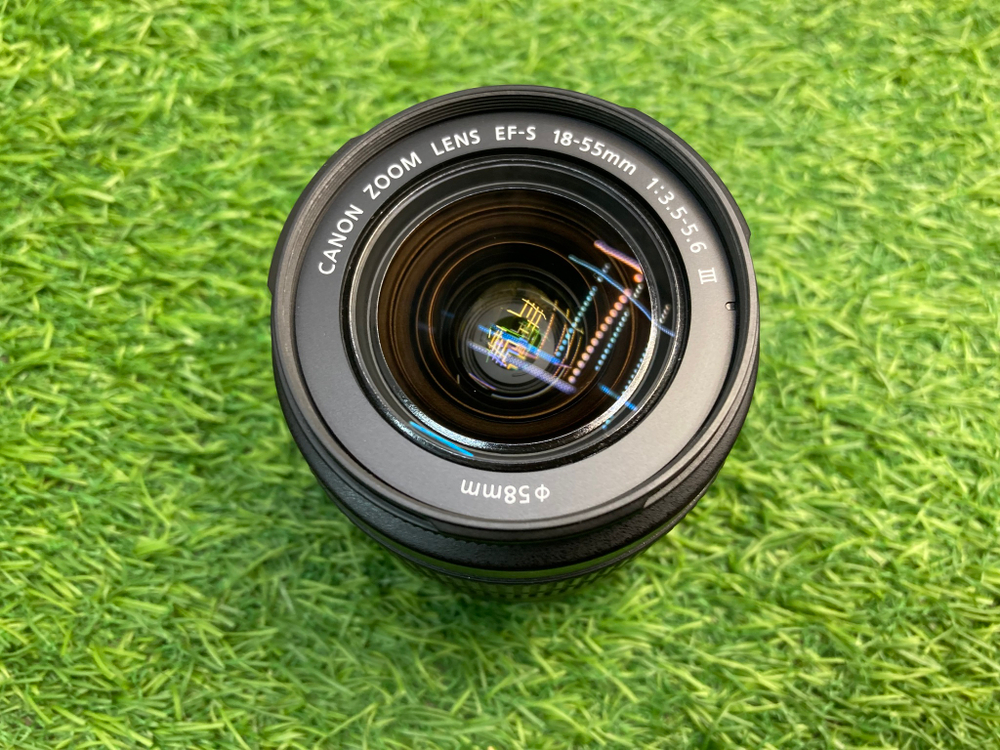 Canon EOS 100D Kit 18-55mm 3.5-5.6 III 38.300 кадров