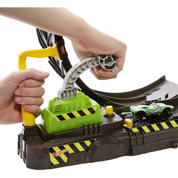 Hot Wheels Monster Trucks Halqa Yarış Dəsti HBH70