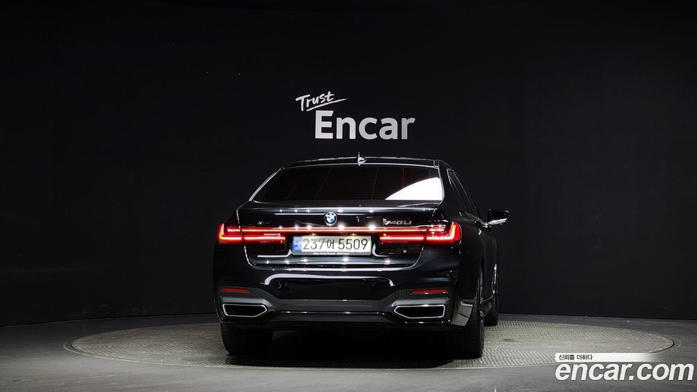 BMW 7 Series (G11) 740Li xDrive M Sports (12.2020)