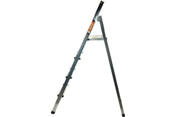 Лестница-стремянка "ВИХРЬ" 4-х ступенчатая стальная (СC 1х4)