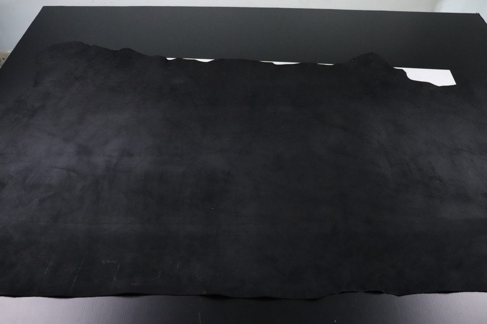 1,2-1,4 Кожа лицевая черная с восковой отделкой WAX 171 дм² (КЛ)