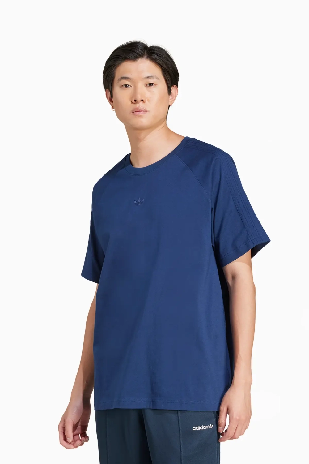 Футболка adidas Premium Essentials - темно-синий