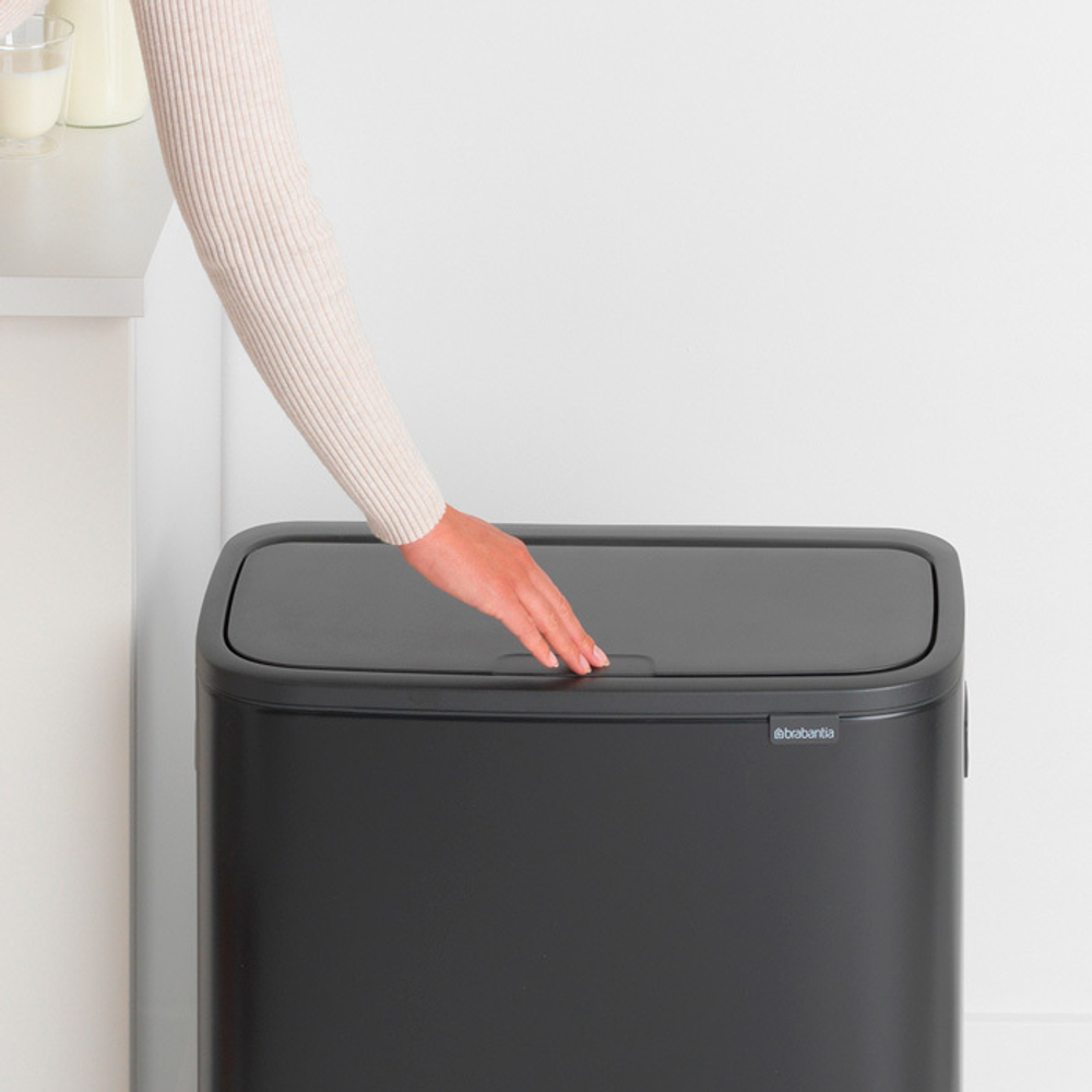 Мусорный бак Bo Touch Bin 60л Brabantia Черный матовый