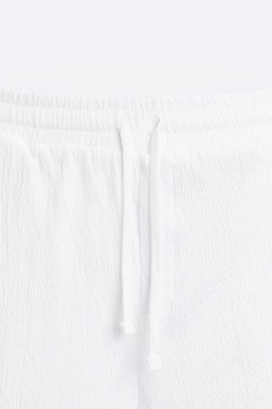 ZARA ШОРТЫ ИЗ РЕЛЬЕФНОЙ ТКАНИ, ЖЕЛТОВАТО-БЕЛЫЙ