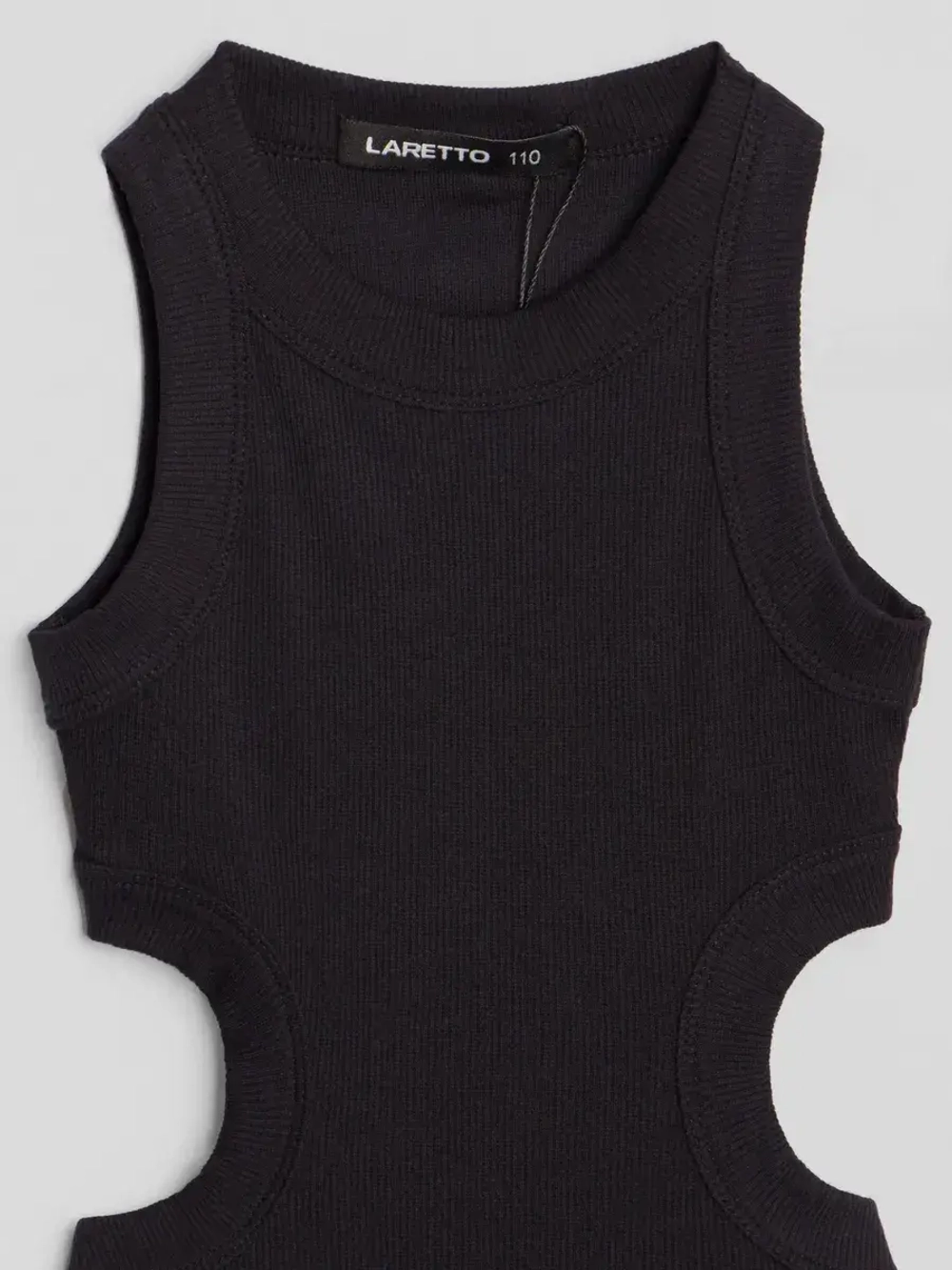 Платье для девочки летнее с вырезом