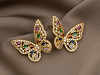 Серьги "Бабочки". 28мм, с цветными стразами