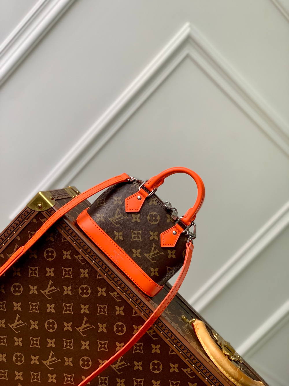Louis Vuitton Nano Alma