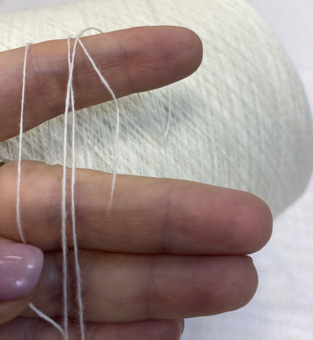 Пряжа на бобине (Италия) 50% кашемир 50% меринос 100 г-2000м 80г