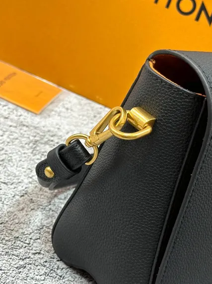 Сумка женская Louis Vuitton Soft Twist черный