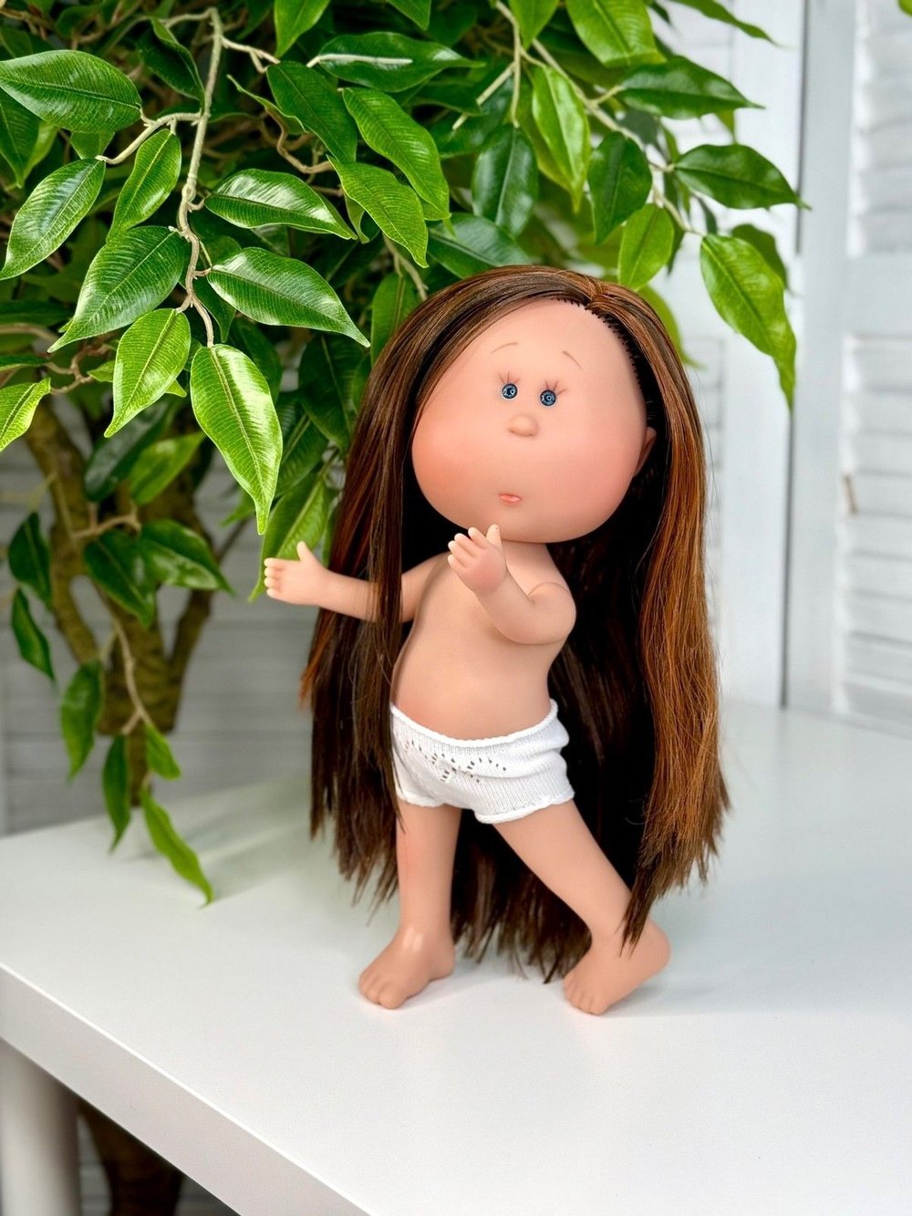 Кукла Nines виниловая 30см MIA без одежды (3000W3A2)