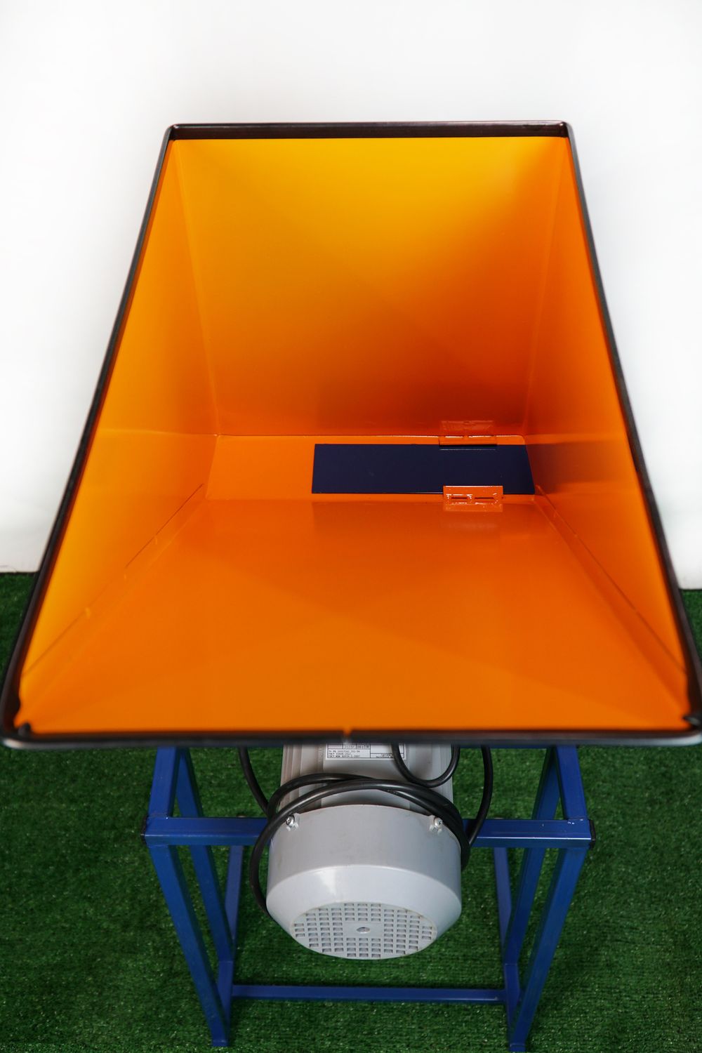 Зернодробилка Кубанец 400з