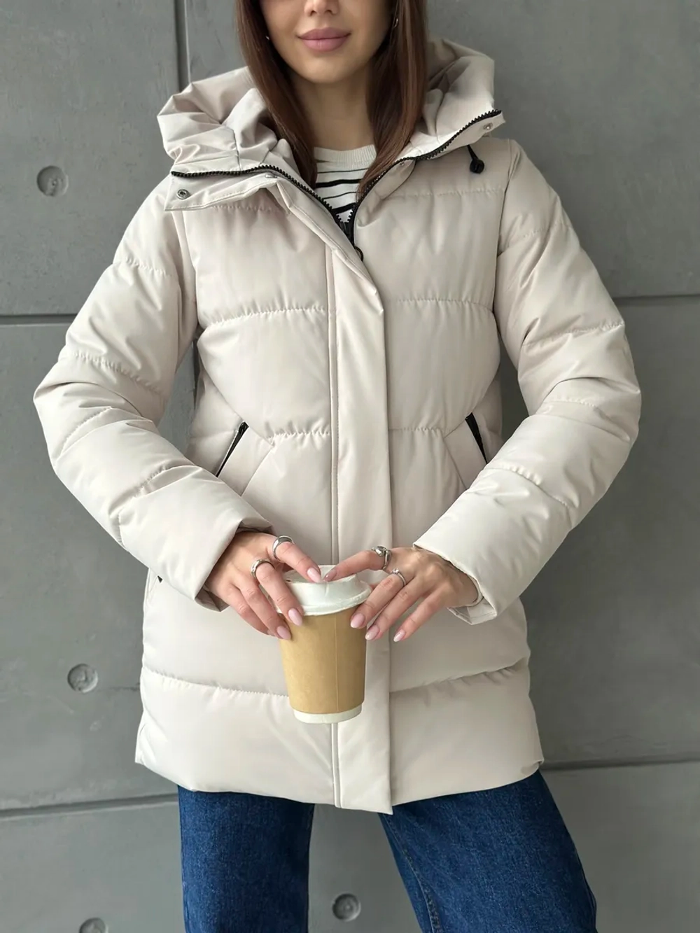 Куртка демисезонная с капюшоном