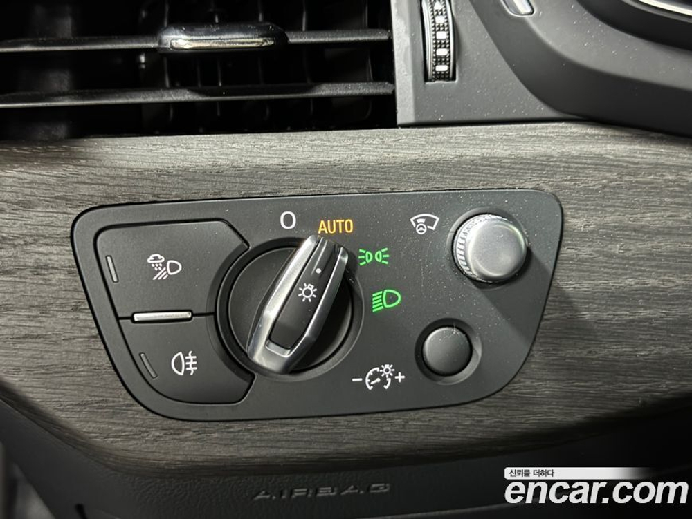 Audi A4 (B9) 40 TFSI Premium (03.2023)