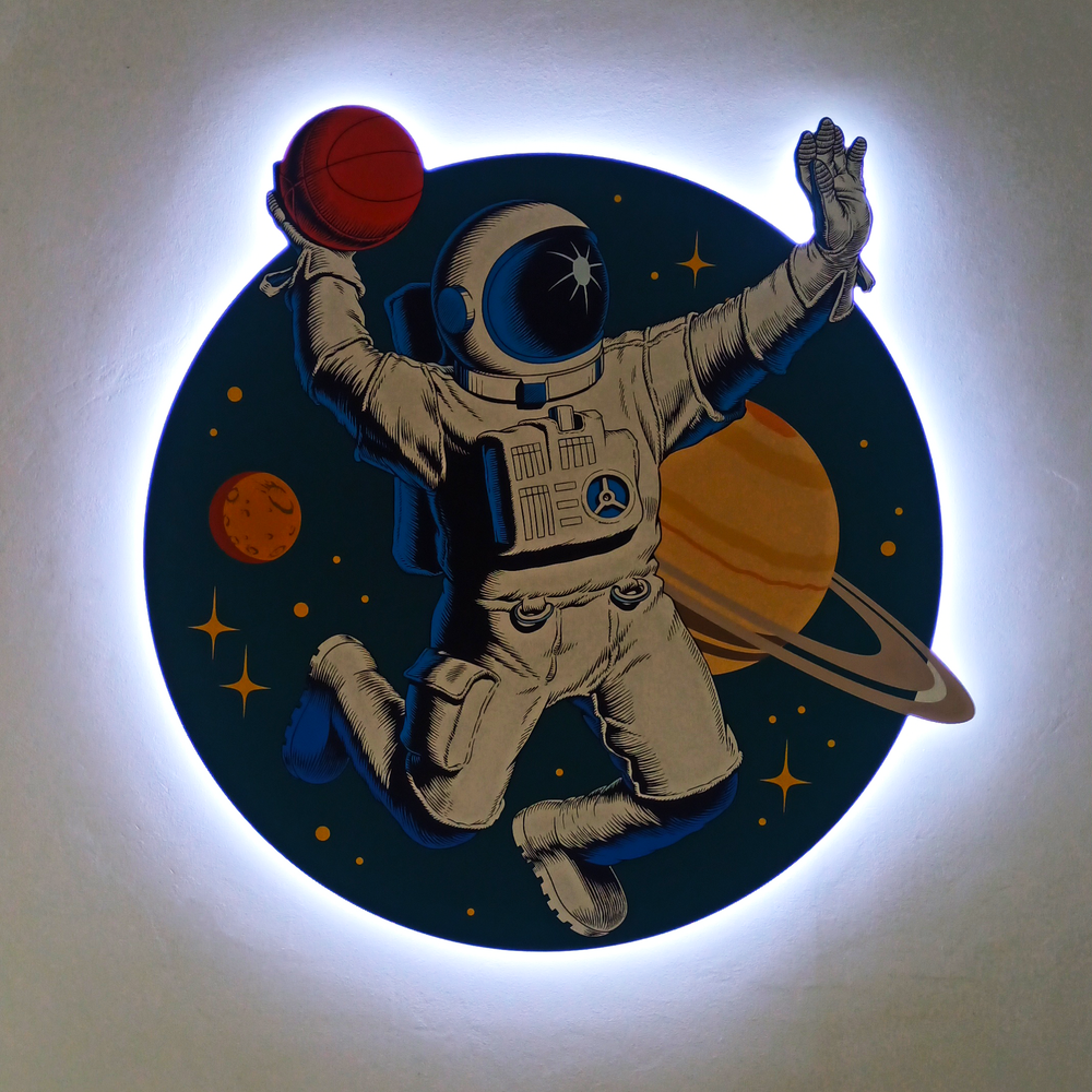 Светильник "Космонавт"