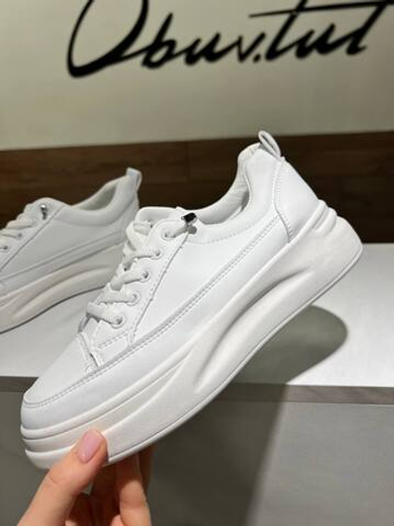 K258 Кроссовки женские