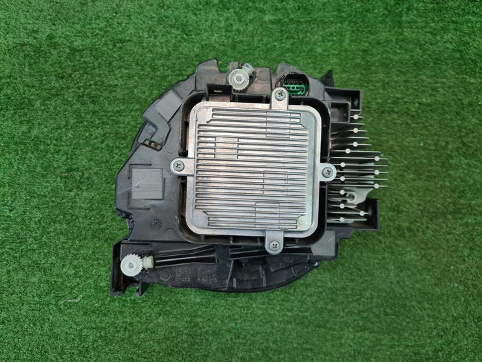 Фара правая Haval Dargo (2022-н.в.) LED