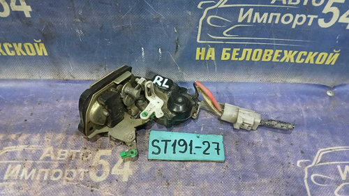Замок двери задней левой TOYOTA CORONA 1995