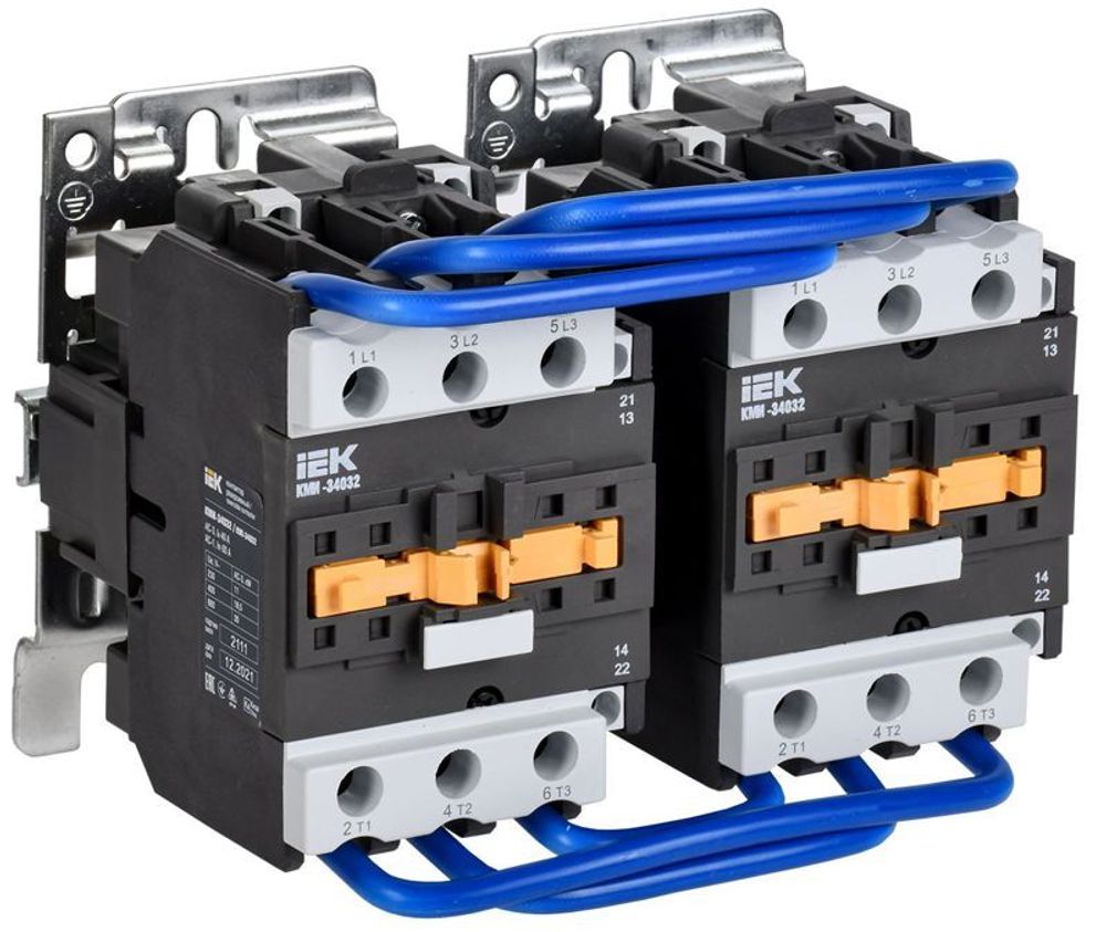 Контактор КМИ-34032 реверс 40А 230В/АС3 2НО 2НЗ KARAT IEK KKM33-040-230-22-1