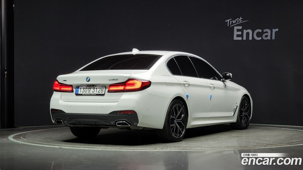 BMW 5 Series (G30) 530i xDrive M Sports (08.2022)