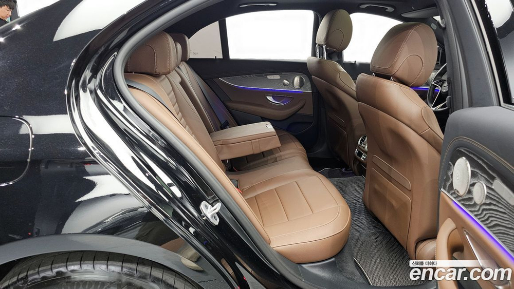 Mercedes-Benz E-Class W213 E350 4MATIC Avangarde (07.2022)