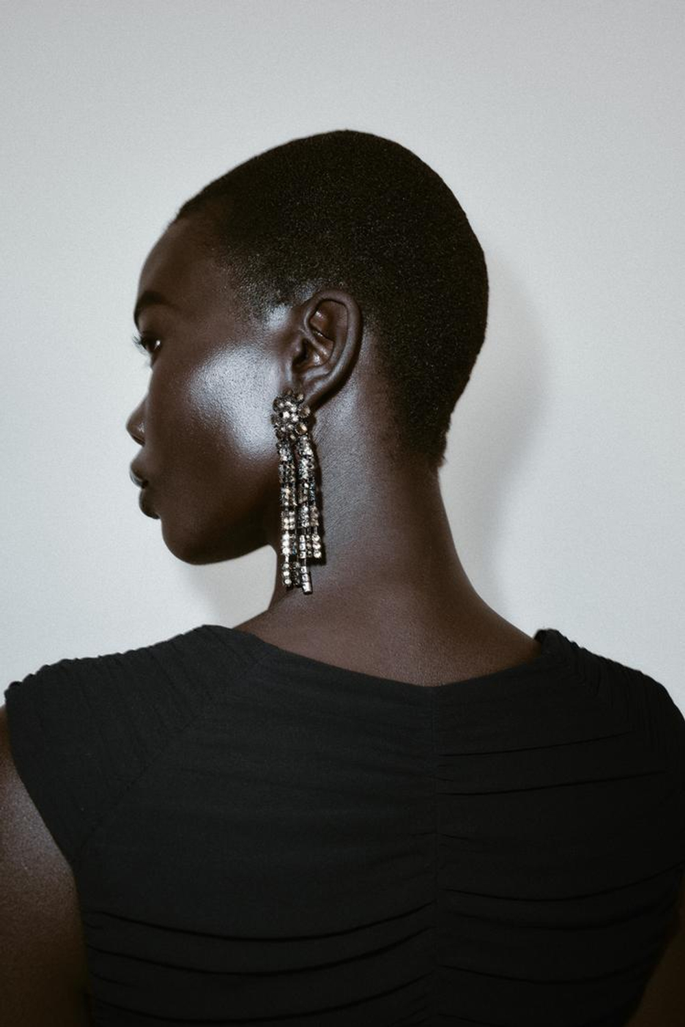 ZARA МИНИ-ПЛАТЬЕ АСИММЕТРИЧНОГО КРОЯ СО СБОРКАМИ И НИЗОМ-БАЛЛОНОМ, ЧЕРНЫЙ