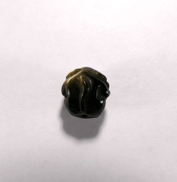 Бусина из обсидиана золотого, фигурная, шар резной 15 мм (Восточный гороскоп &quot;Бык&quot;)