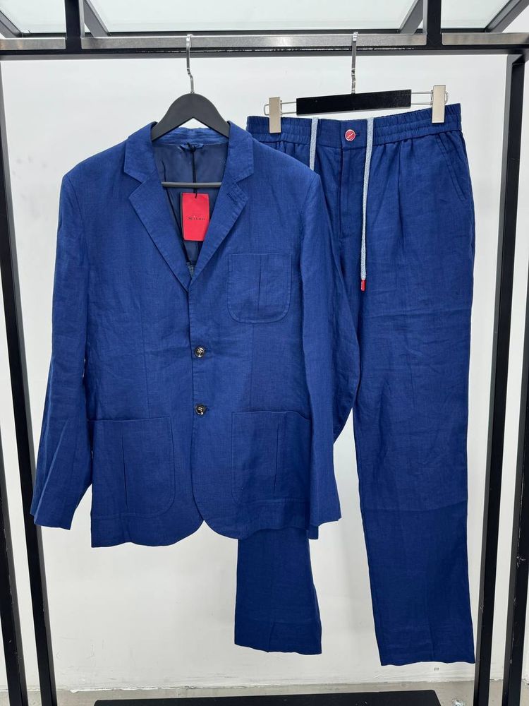 Прогулочный костюм Kiton