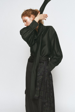 ZARA АТЛАСНАЯ РУБАШКА С ПЛАТКОМ — ZW COLLECTION, ЗЕЛЕНЫЙ