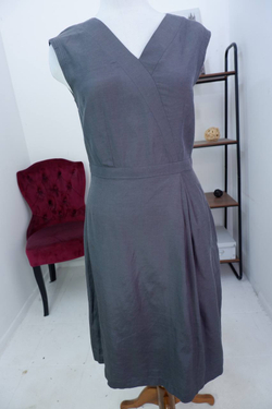 Платье TATUUM лаконичное и стильное 44 размер