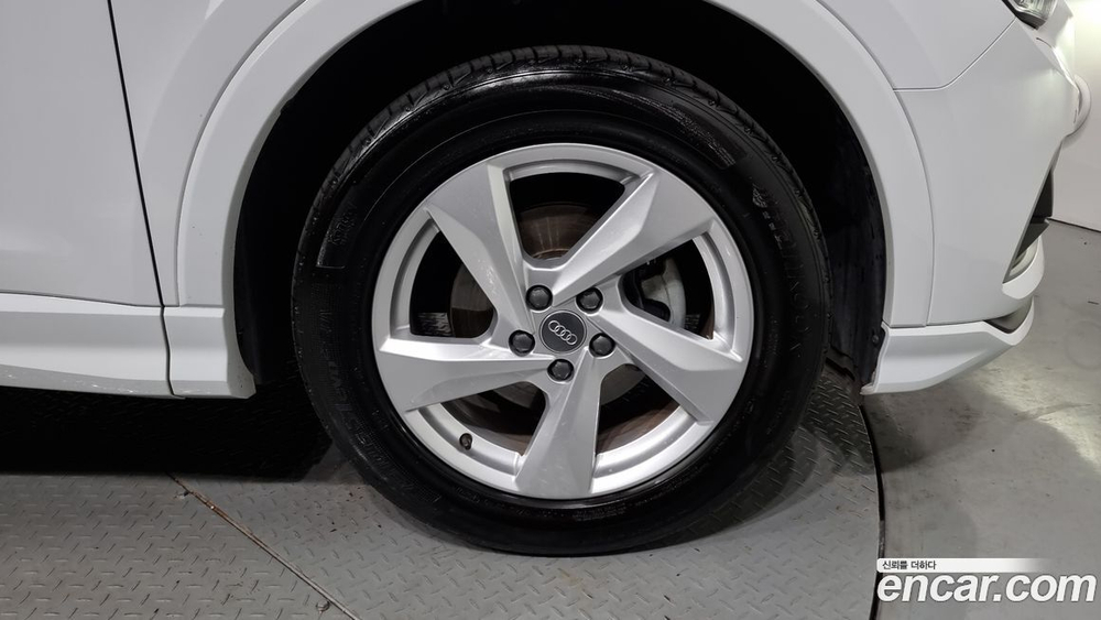 Audi Q3 (F3) 35 TDI Premium (12.2020)