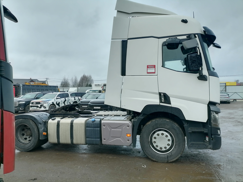 Renault T 4x2 Седельный тягач T 4x2 530 л.с. (Дизельный, 12,8 л, 530 л.с., АТ)