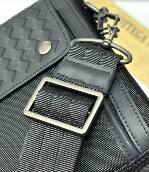 Сумка мужская Bottega Veneta через плечо