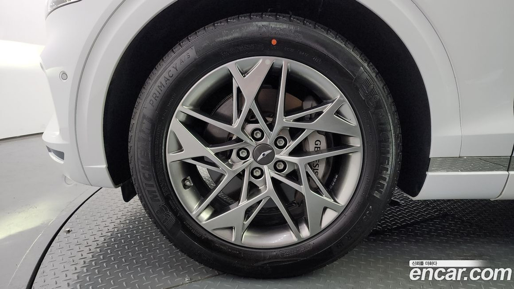 Genesis GV70 2.5T Бензин 2WD (03.2023)