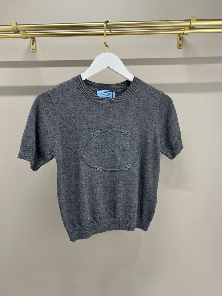 Безрукавка Prada