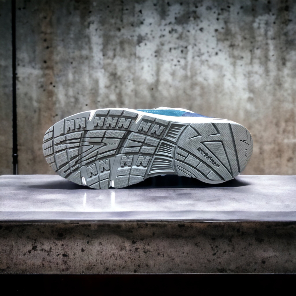 New Balance 991 • Gray Blue