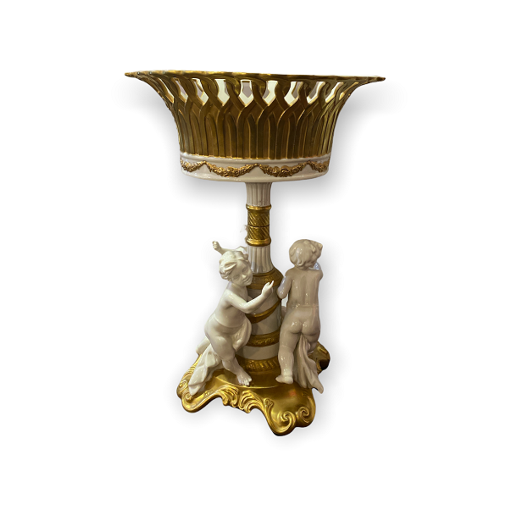 Чаша в золоте Ангелы