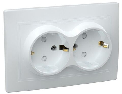 Розетка 2-местная РСш12-3-КБ с заземлением с защитной шторкой 16А керамика КВАРТА белый IEK