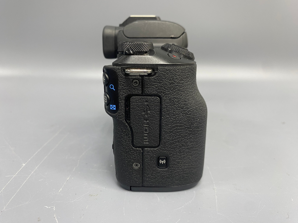 Canon EOS M50 Mark II 42.000 кадров