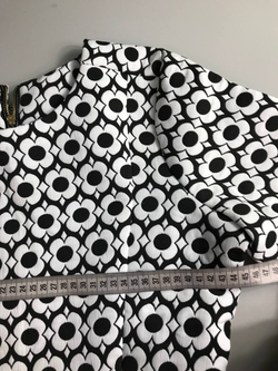 Платье COCOS простого, лаконичного кроя, контрастной расцветки 40 размер, новое