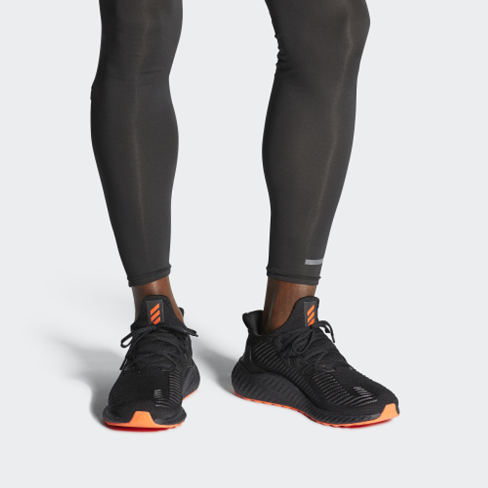 Кроссовки Adidas Alphaboost